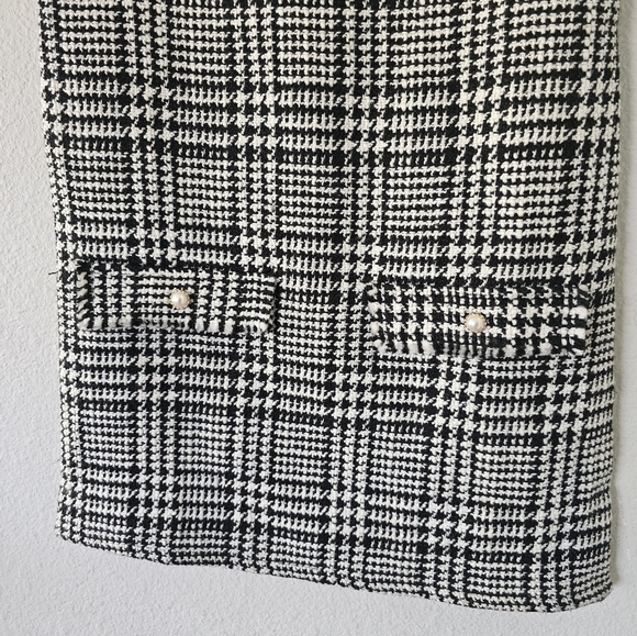 Everly Women Tweed Dress Sz S Plaid Pearl Buttons Sheath Pockets Mini Academia - Picture 5 of 8